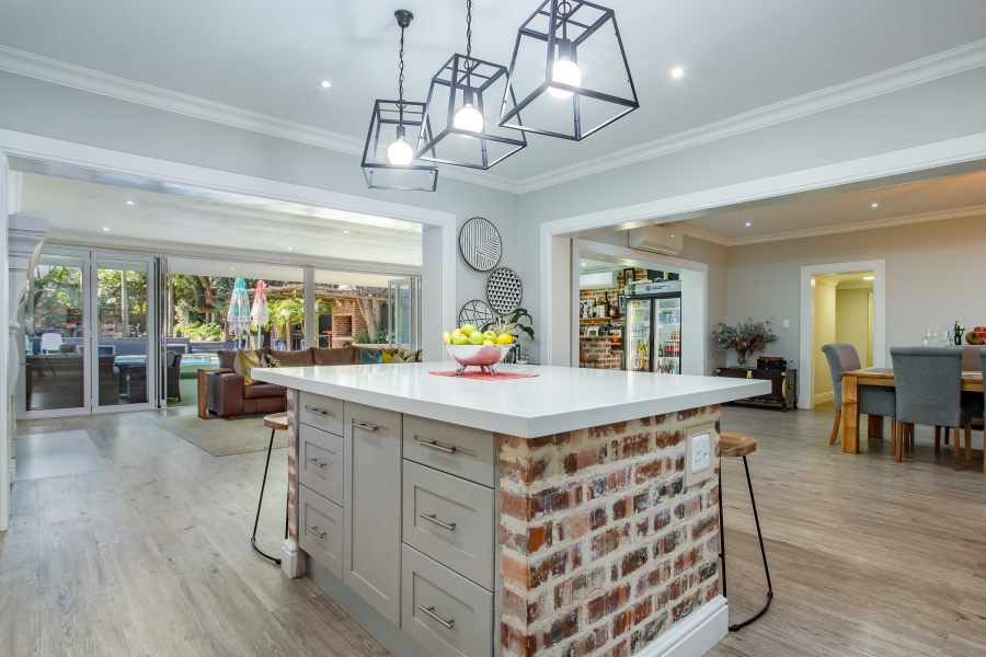 4 Bedroom Property for Sale in Buitenverwagting Western Cape